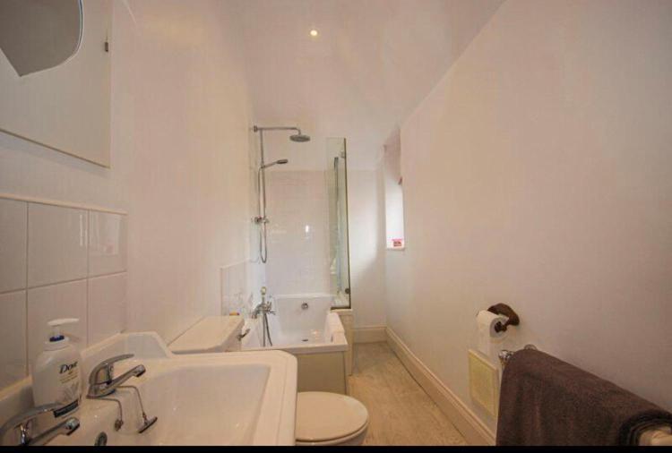 Light And Airy Central Lyme Regis Appartment With Parking Eksteriør bilde